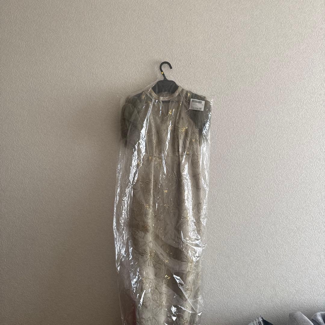 【niana】スパンコール刺繍レースドレス/Sサイズ