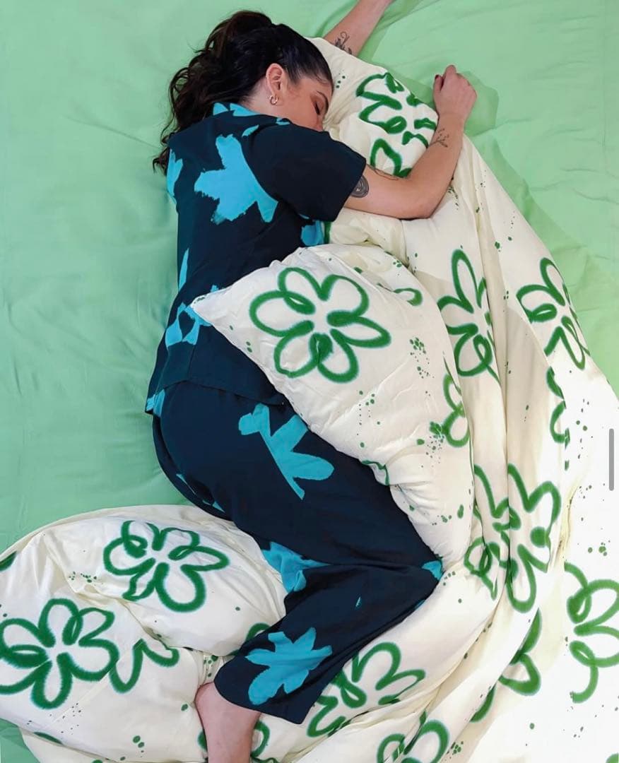 SUKU  セミダブル　ボックスシーツ　ベッドカバー