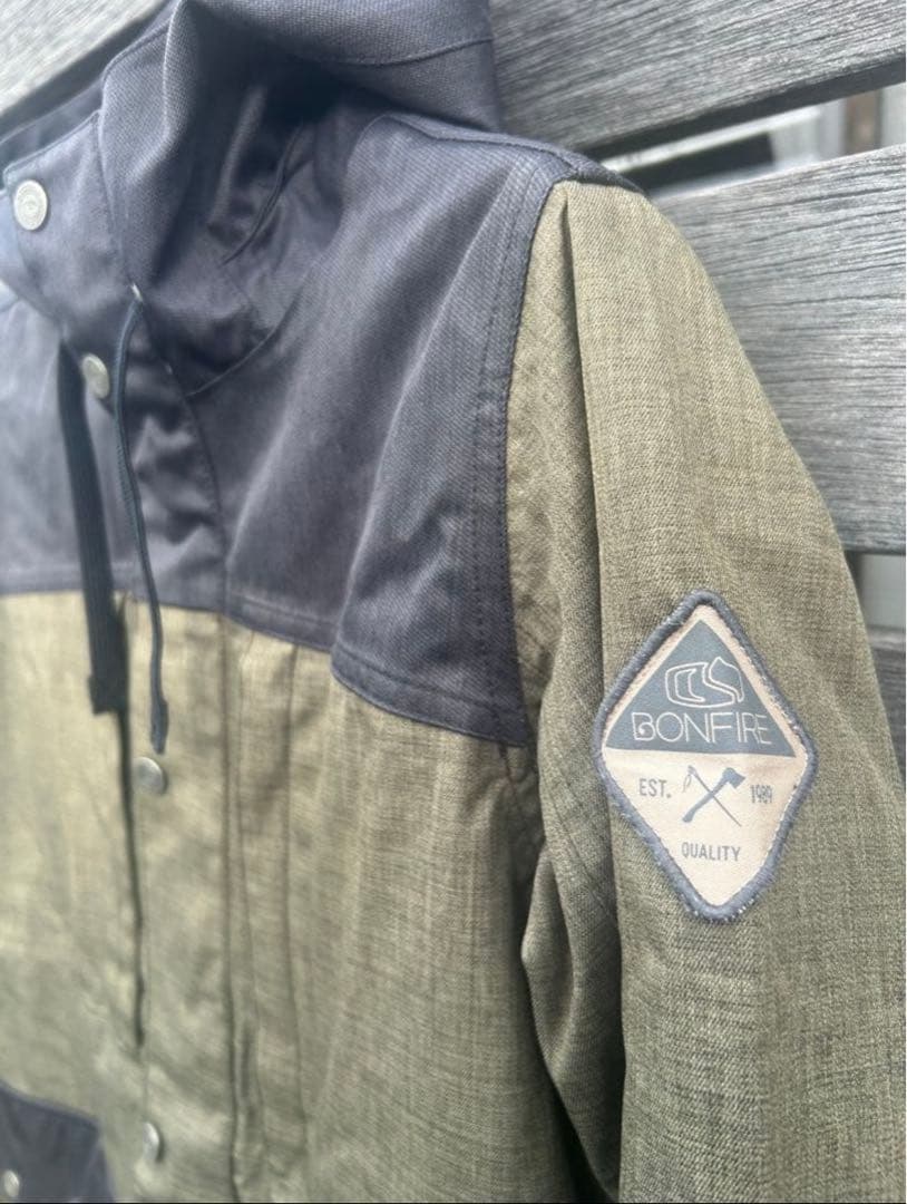 BONFIRE ボンファイア レディース スノーボードウェア 上下セット S