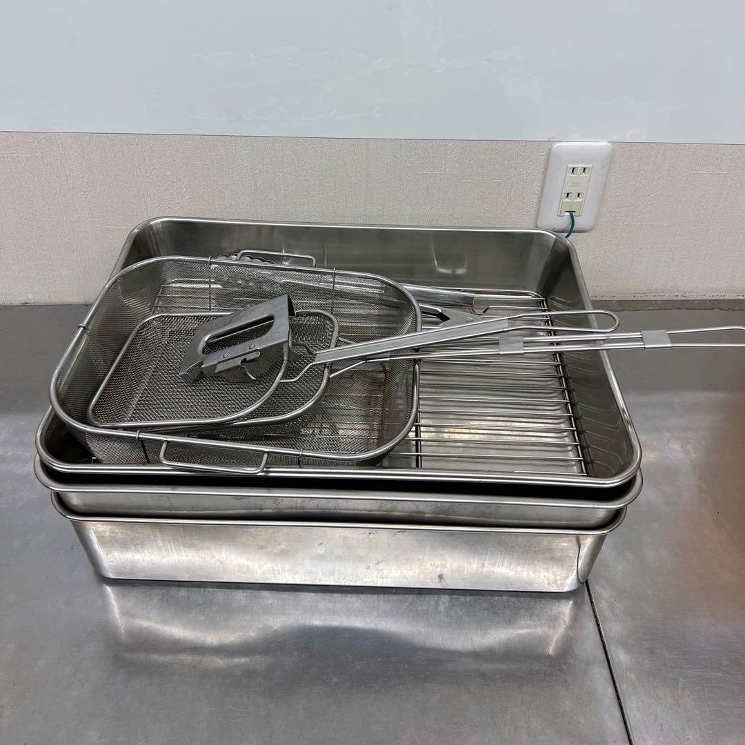 【まとめ売り】ステンレス深型組バット 、角バット（網付き）、トングなど