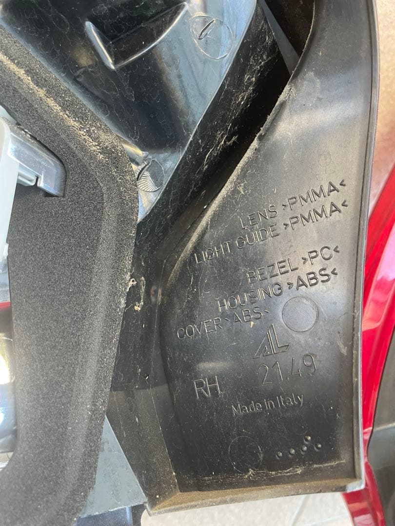 ボルボ 26年式 テールライト