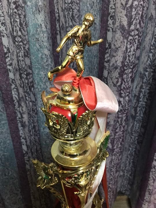 小菅杯少年サッカー大会優勝トロフィー