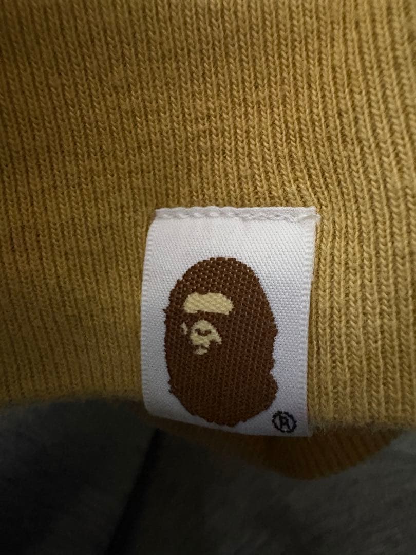 A BATHING APE シャークパーカー