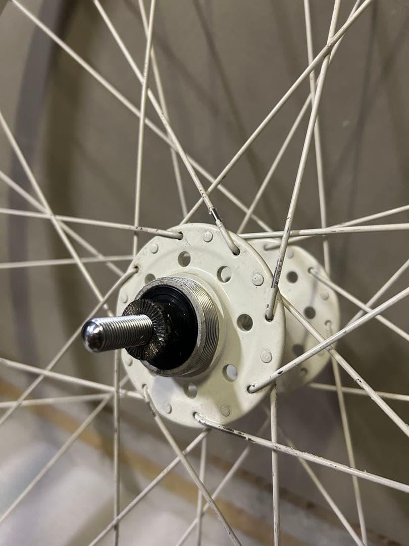 【ピスト用ホイール前輪】貴重なホワイトで映えます★