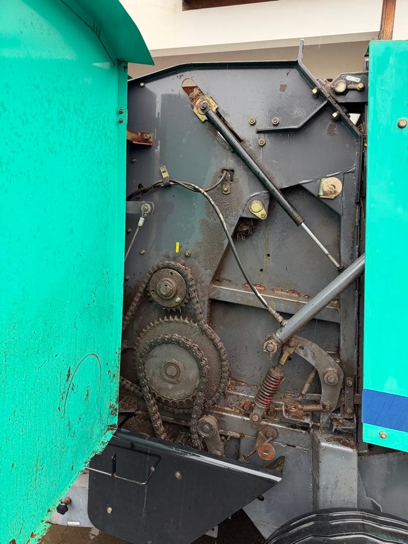 青森黒石市　 タカキタ ロールベーラ　RB1010 ジョイント付き　ラジコン付き