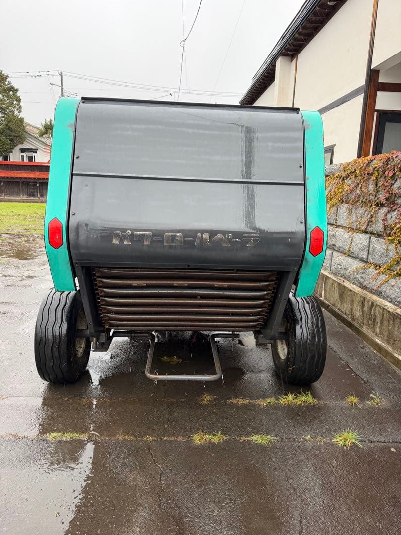 青森黒石市　 タカキタ ロールベーラ　RB1010 ジョイント付き　ラジコン付き