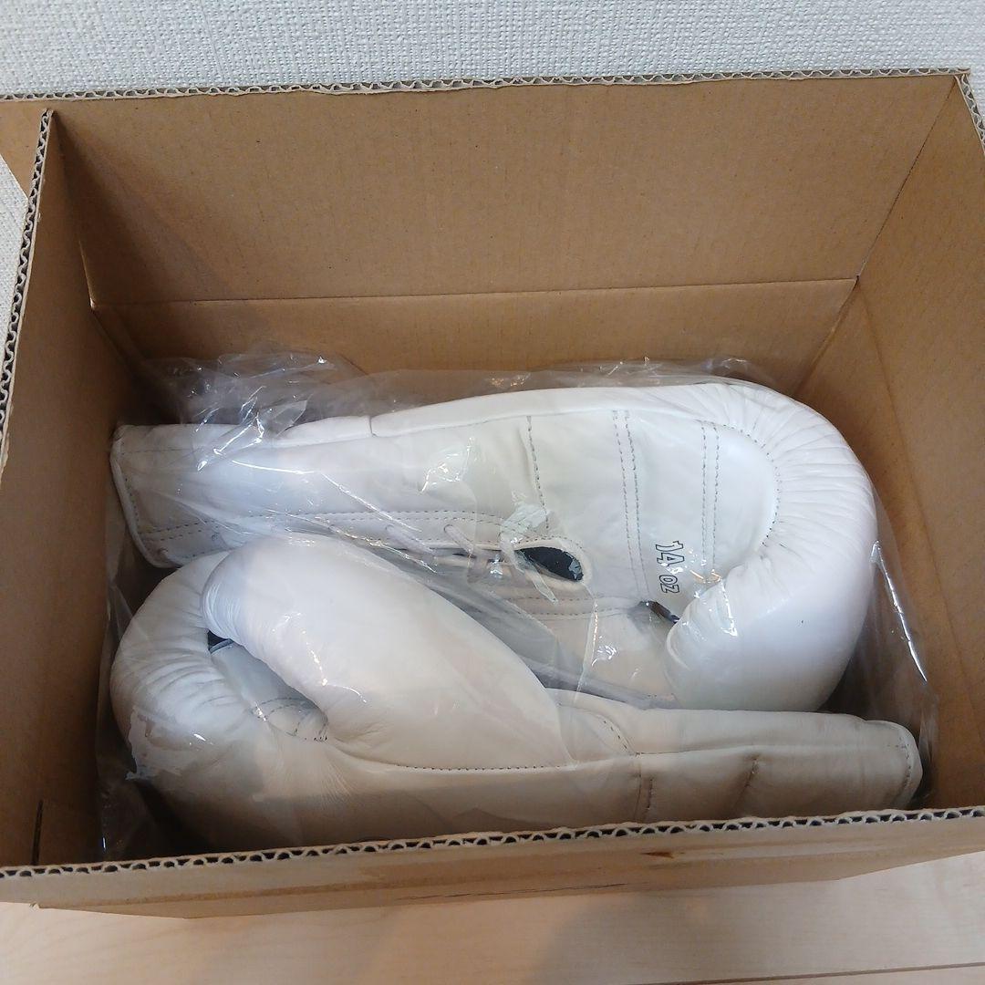 ウィニング ボクシンググローブ 14 oz ホワイトひも式