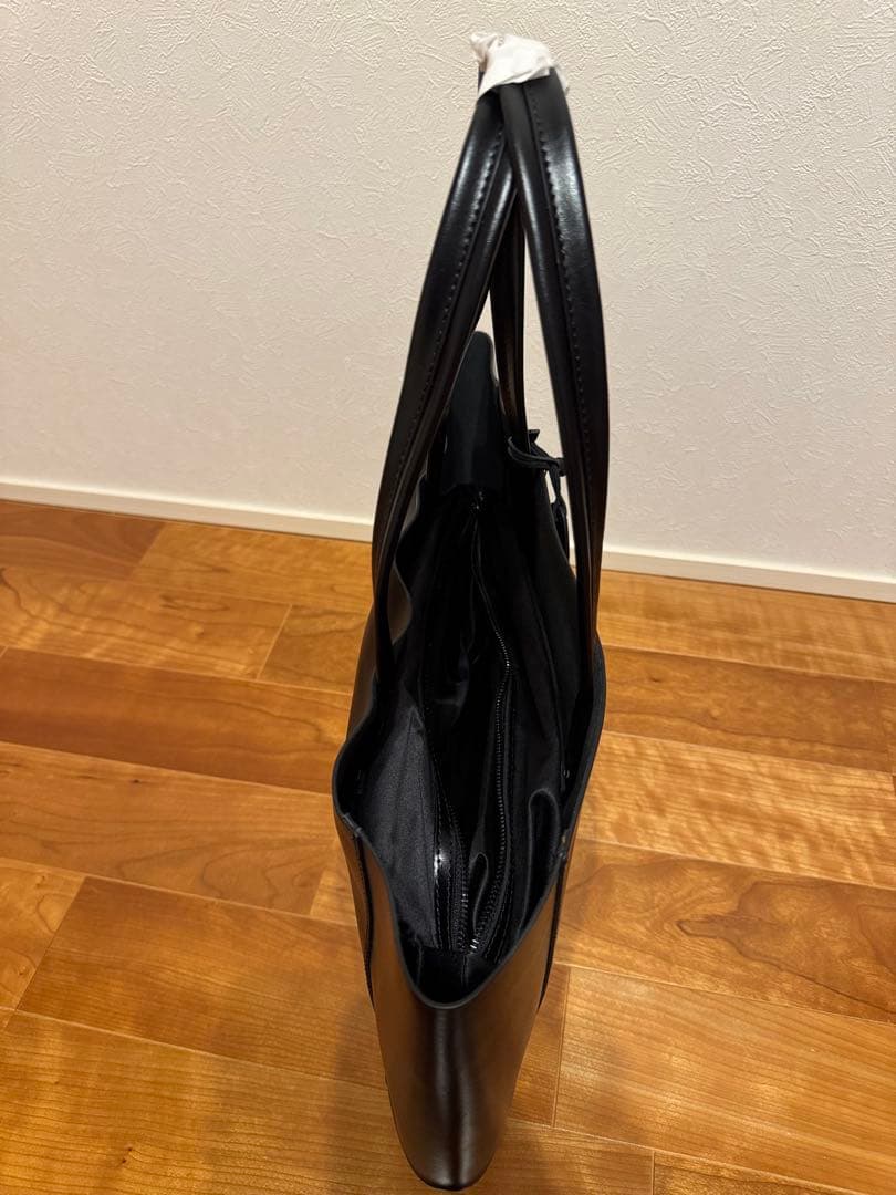 AKM Contemporary レザートートバッグ　ブラック