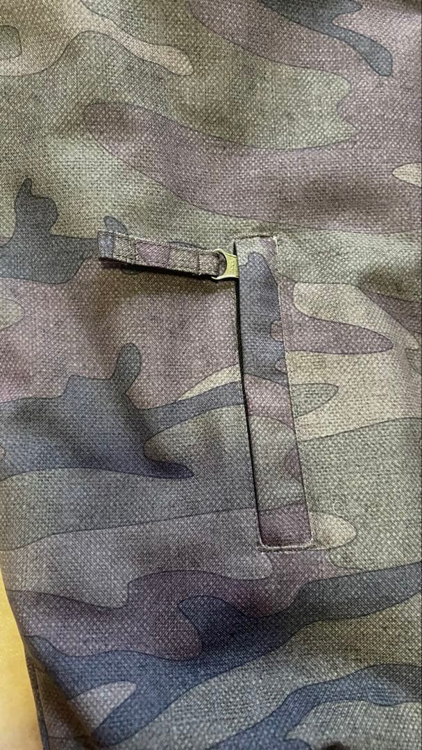 スノーウェアセット (ジャケット，パンツ，グローブ)