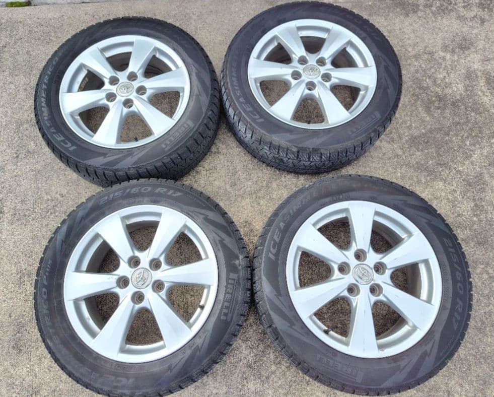 トヨタ 17インチ 純正ホイール＆スタッドレスタイヤセット　215/60/R17
