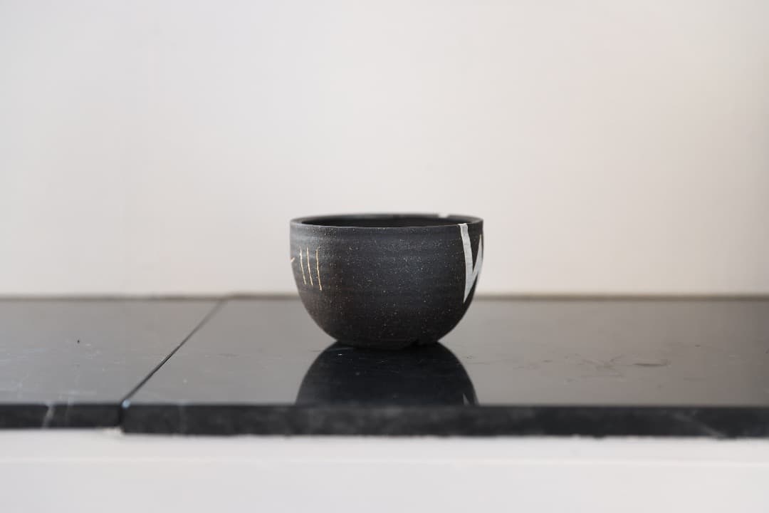 Invisible ink MUD N DUST △ FRAGILES 1