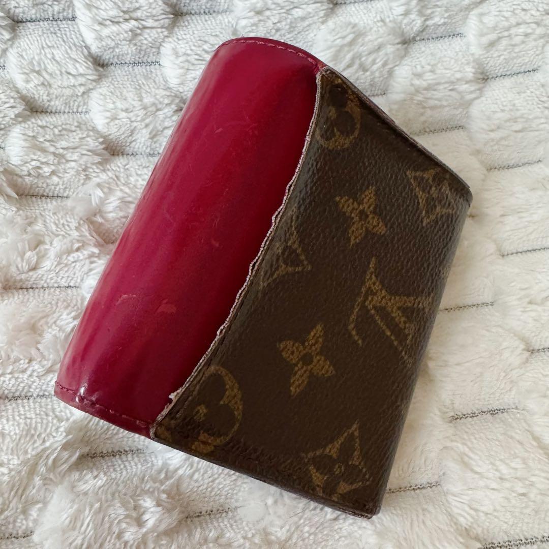 ルイヴィトン　二つ折り財布