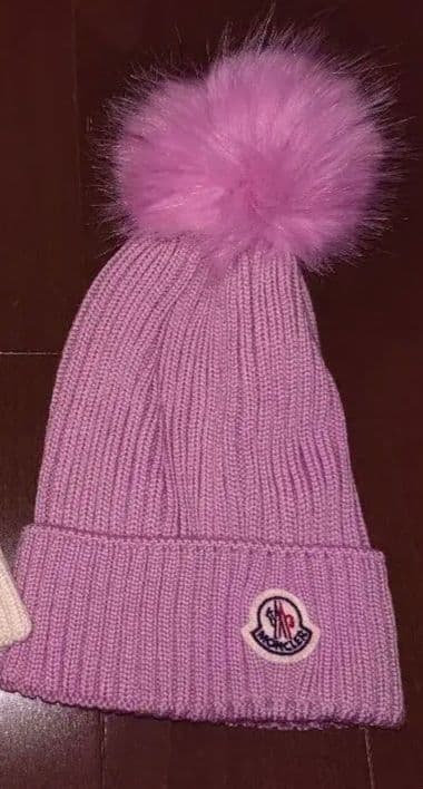 MONCLER ポンポン付きニット帽 ピンク