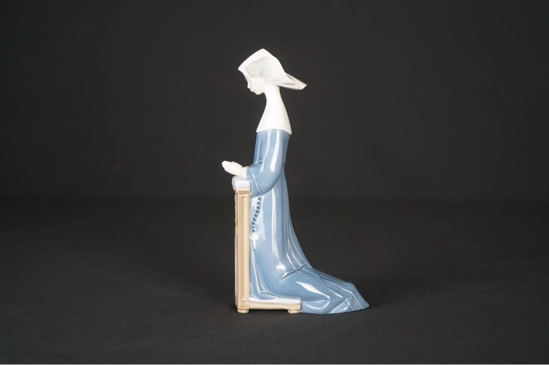 リヤドロ LLADRO 瞑想 5502 修道女 廃版 希少
