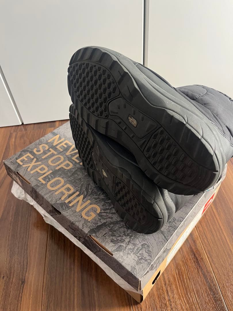 ノースフェイスヌプシ ブーティ ウォータープルーフ ショートブーツ