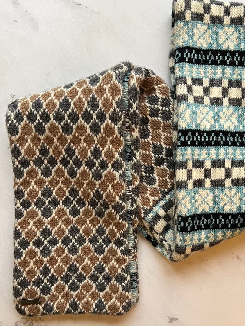 PERVERZEマフラー