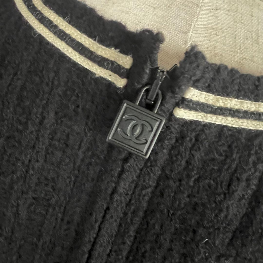 未使用　CHANEL シャネル　ジャンバースカート　ワンピース