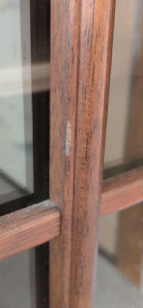 ブラウン ガラス扉本棚