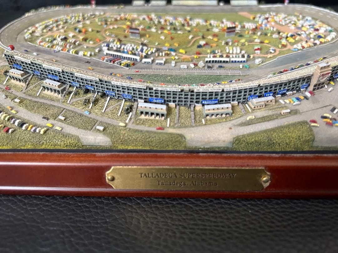 激レア/絶版★ ダンバリーミント タラデガ スーパースピードウェイ ジオラマ ★