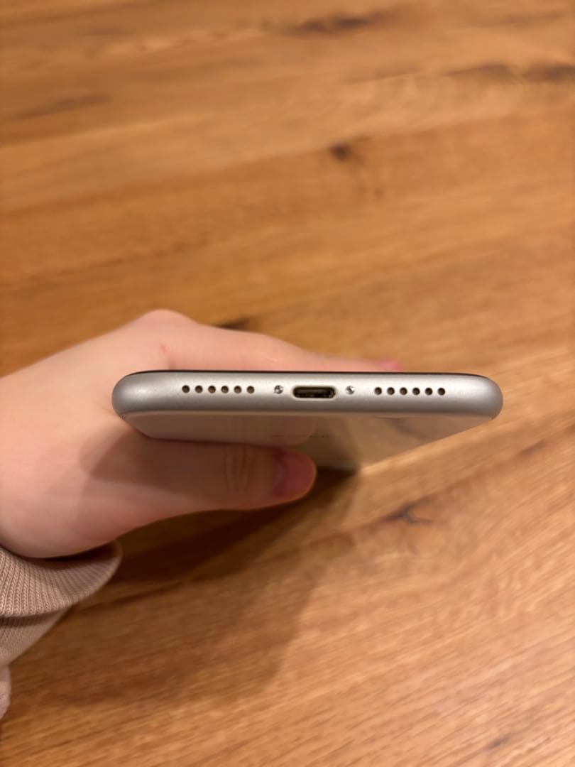 Apple iPhone XR ホワイト 本体 64GB