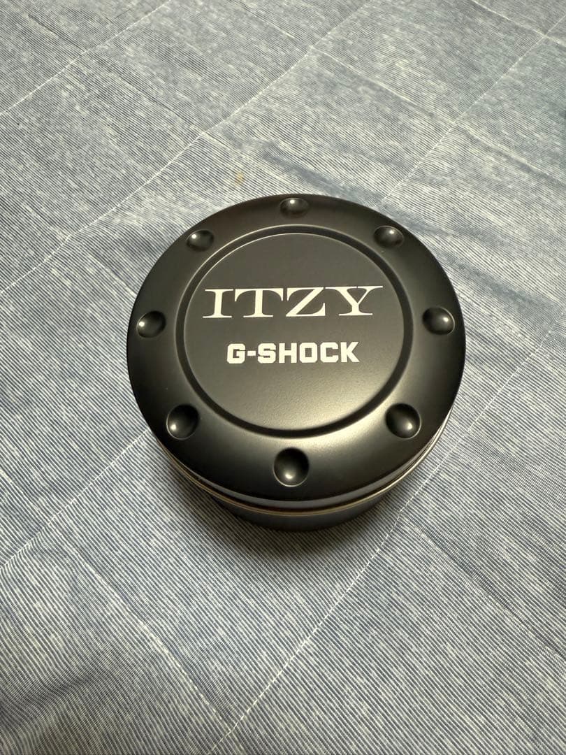 ITZY G-SHOCK ブラック腕時計