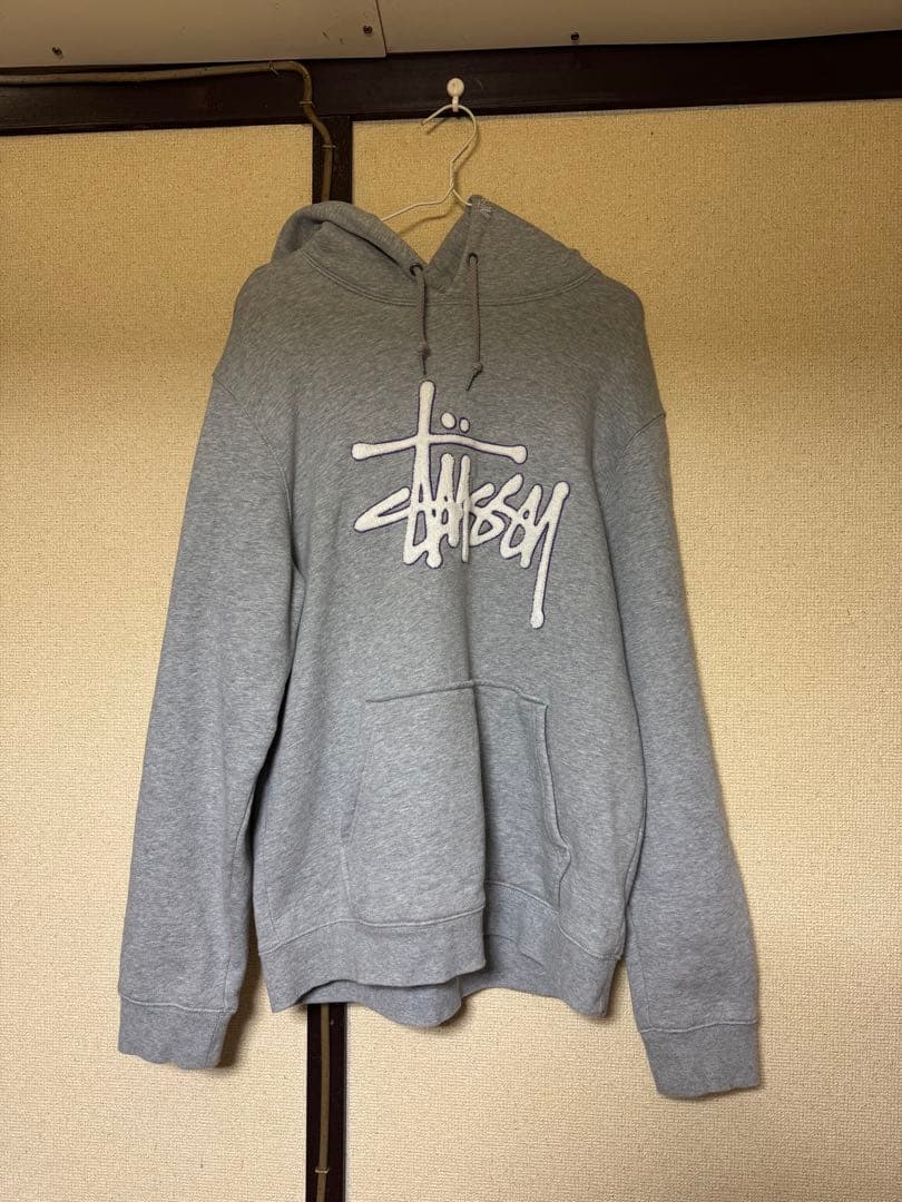 Stussy グレー フード付きスウェット