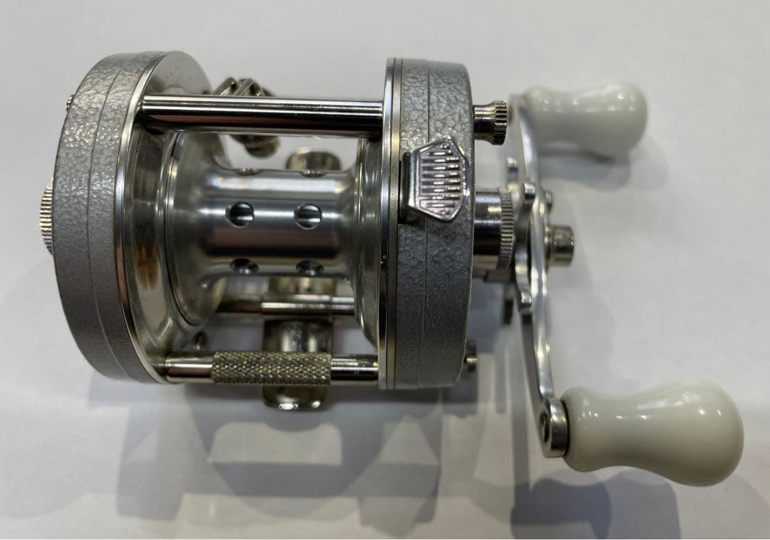 五十鈴 ヘッドハンターズ BC 720 SSS ストーンシルバー