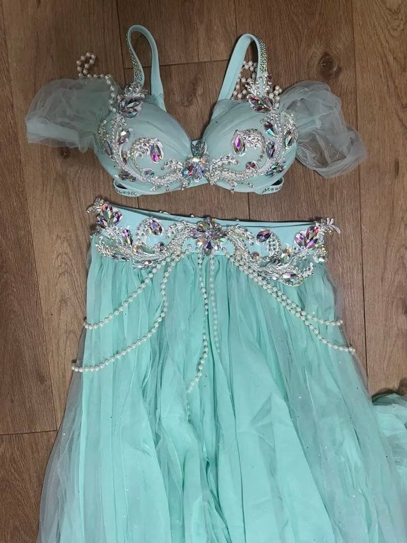 ミントグリーン ダンス衣装