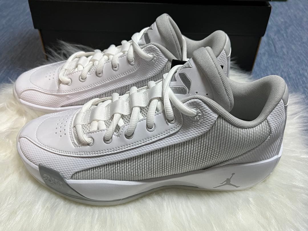 JORDAN LUKA .77 PFジョーダン・ルカ .77 PF 28.5㎝