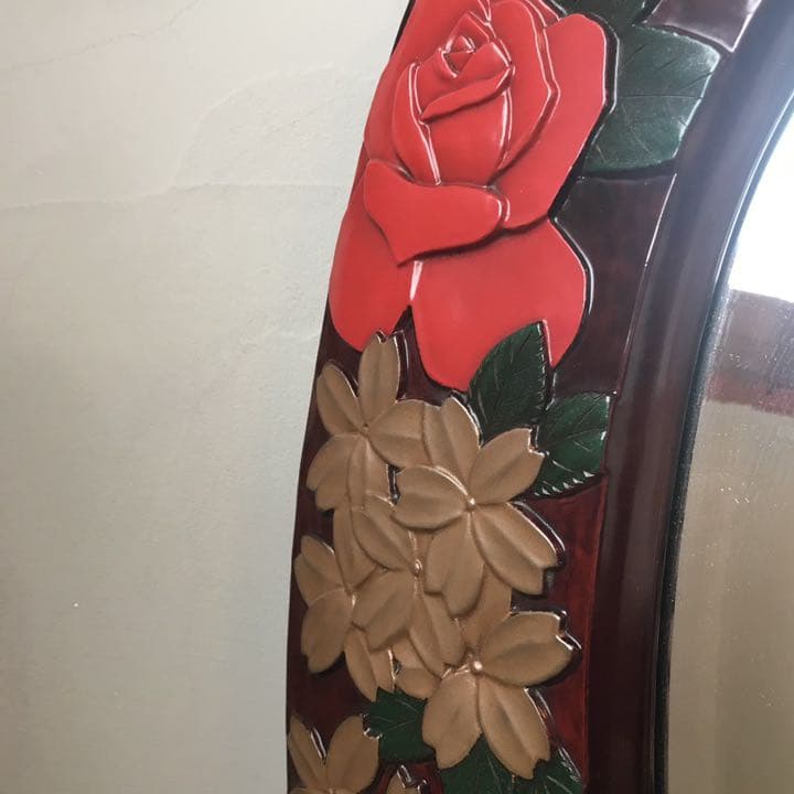 壁掛け鏡 木製 漆 花 彫刻 オーバル 楕円 和 工芸　ミラー