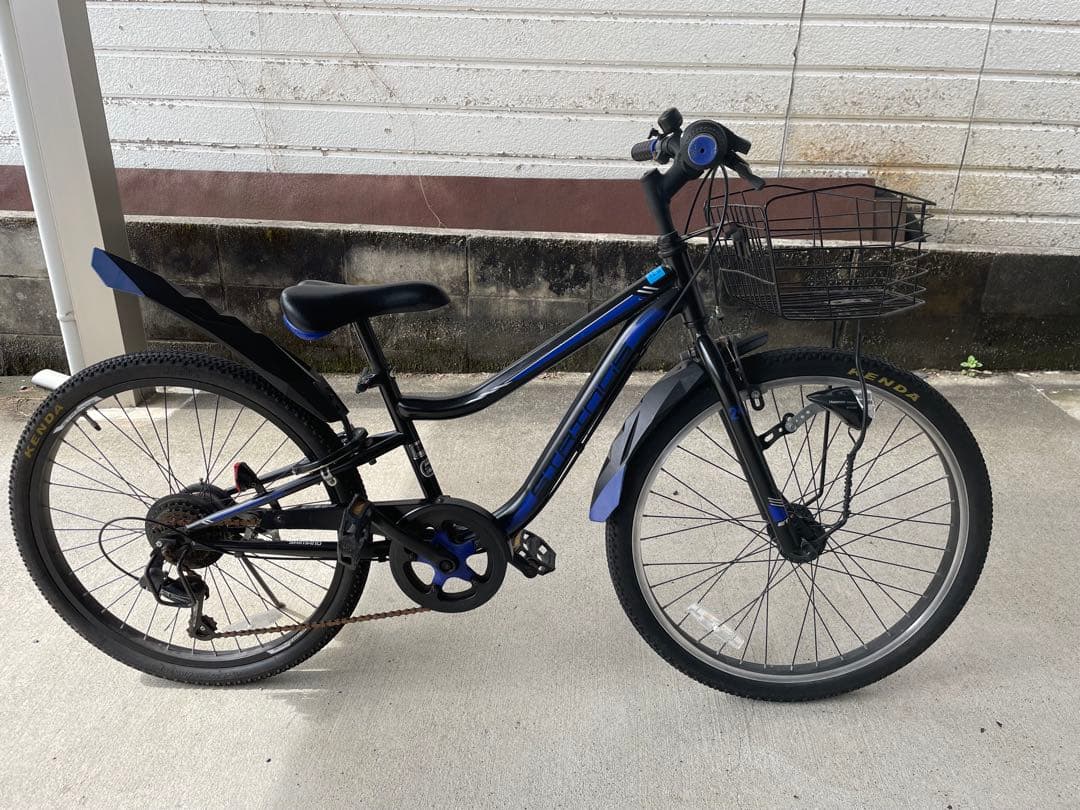 【直接引渡希望】キッズ　自転車　24インチ　6速ギア　オートライト