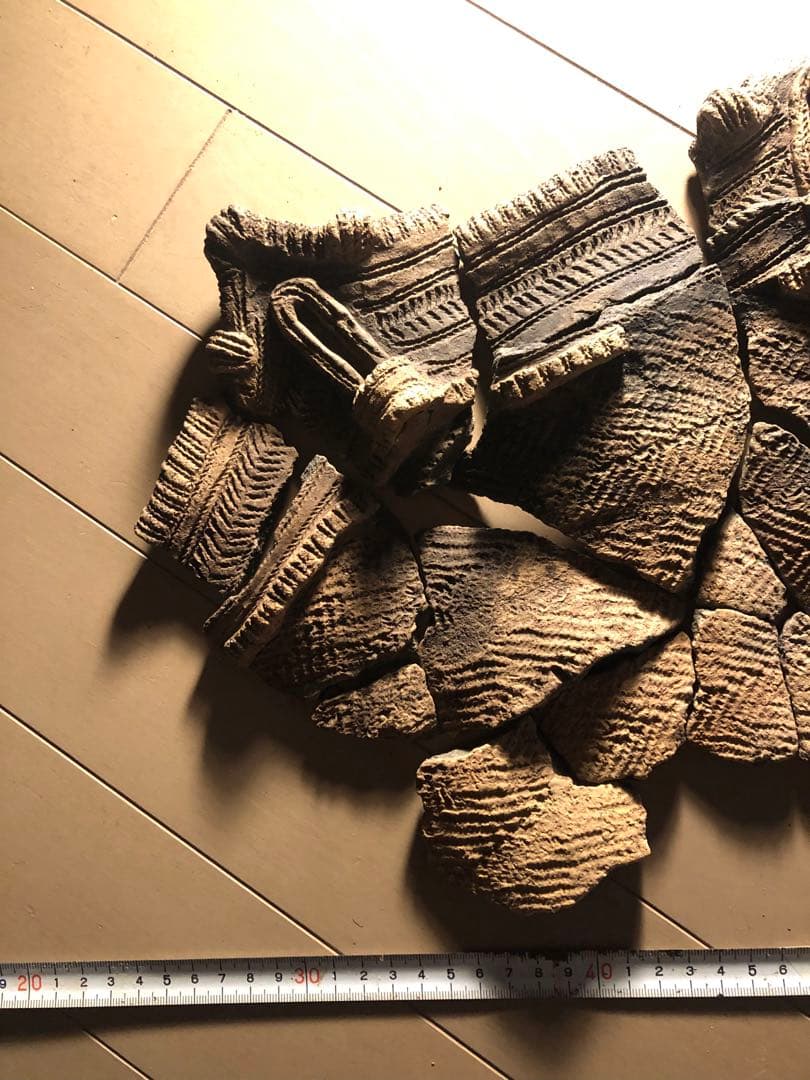 「縄文土器の欠片 No.534」です。