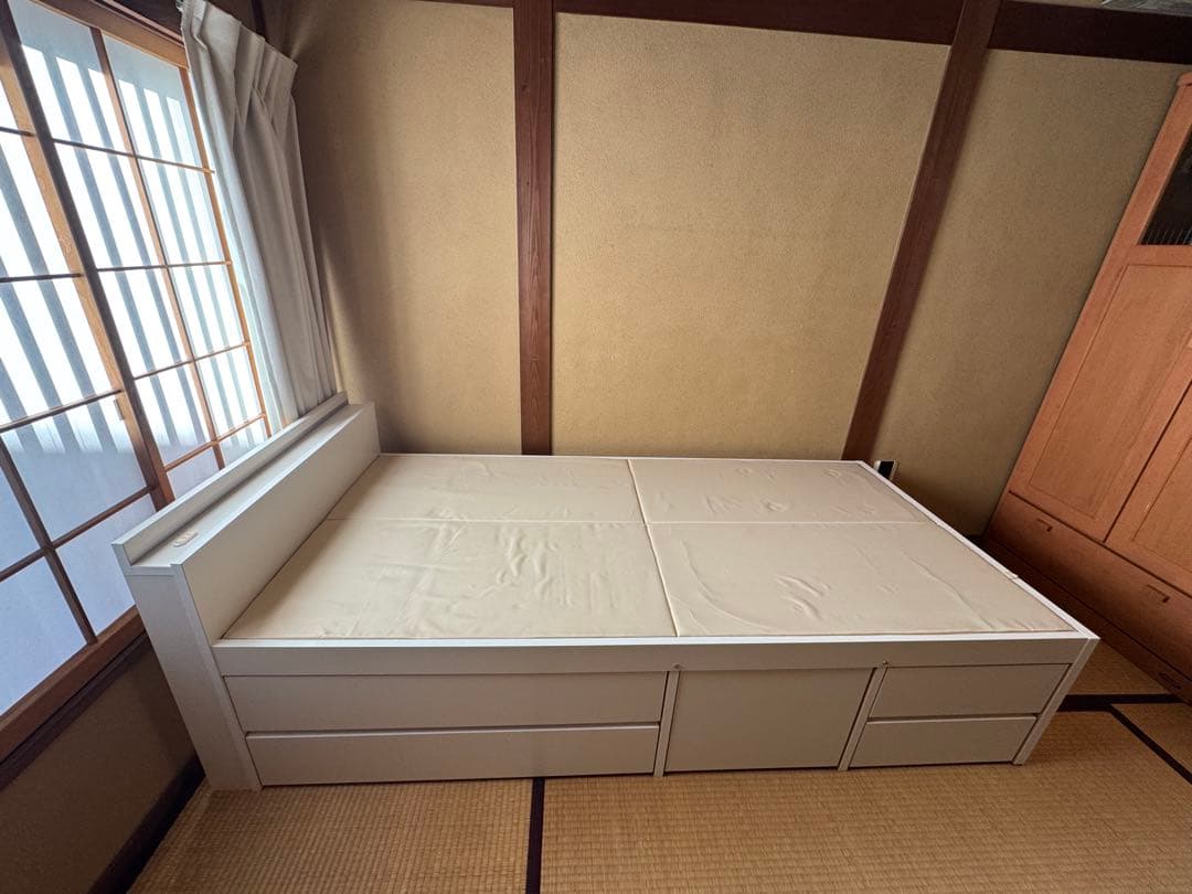 ホワイト シングルベッドフレーム 引き出し付き・直接引き渡し可能（東京・杉並区）