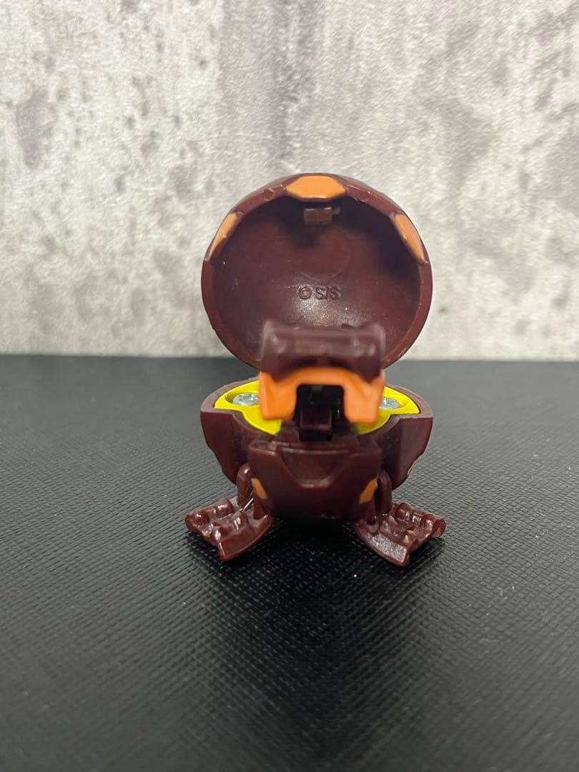 初期爆丸 ジャガーノート　土属性　希少