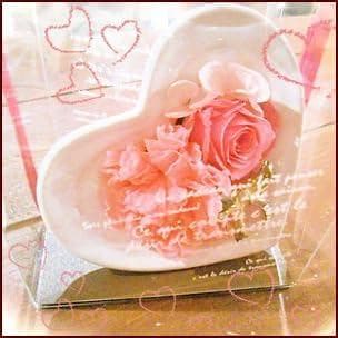 プリザーブドフラワーギフトハートピンクアレンジメントケース入り