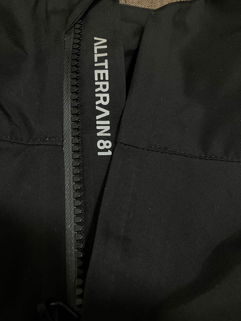 【DESCENTE ALLTERRAIN 81】別注 スタンドカラージャケット