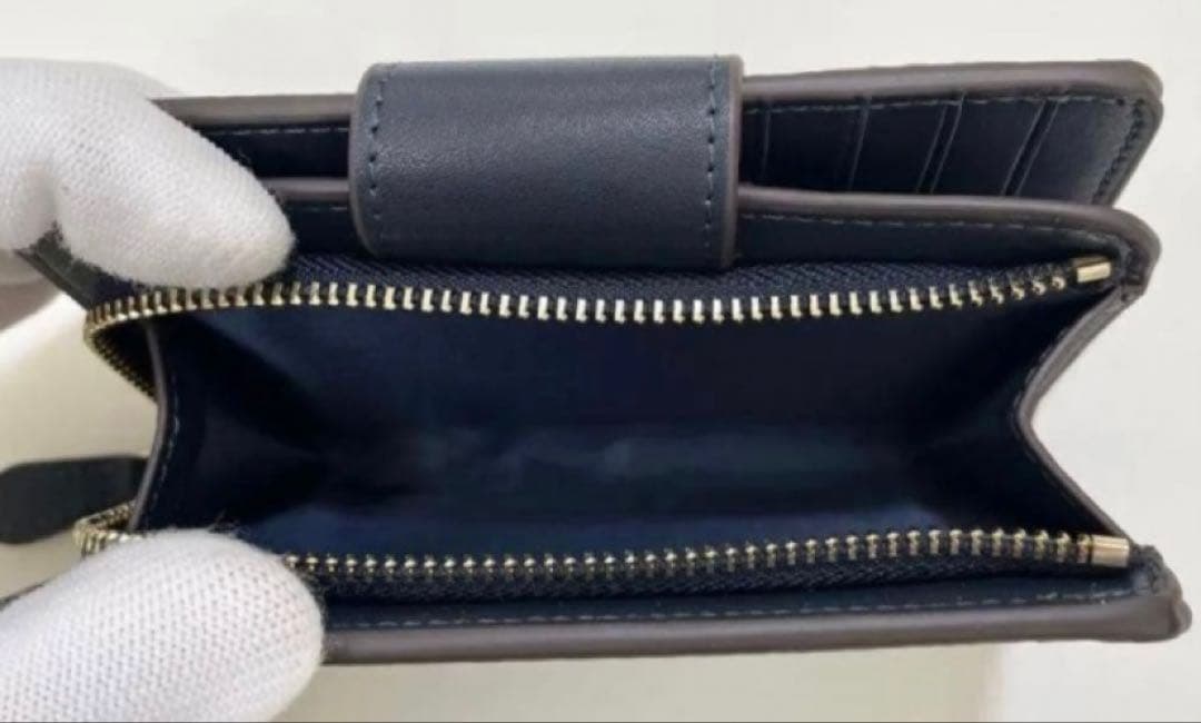 COACH チェリー柄 二つ折り財布　CZ342