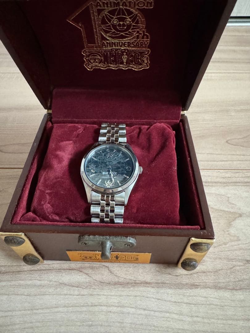 ONE PIECE10周年記念公式ウォッチ　黄金の指針