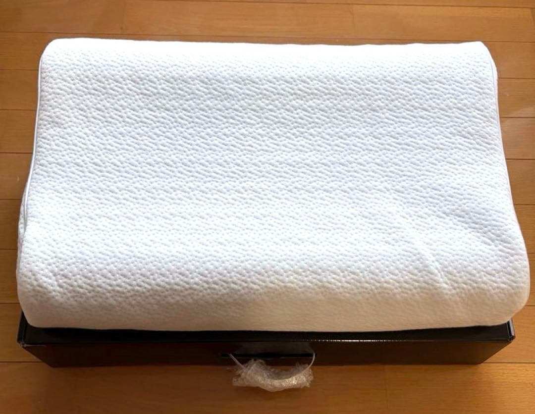 ヒツジのいらない枕 至極 枕カバー付 外箱付