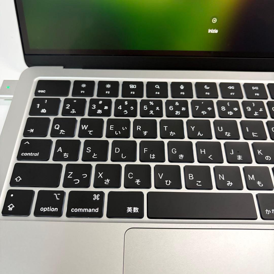 【2025年購入】MacBook Air M2 2022 16GB 256SSD