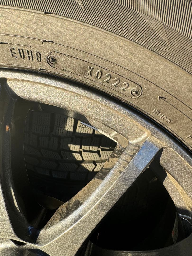 215/65R16 スタッドレス　ダンロップ　ウィンターマックス　アルファード