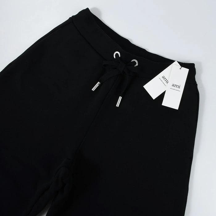 【新品】AMI PARIS アミパリス スウェットパンツ 黒 L ハート刺繍