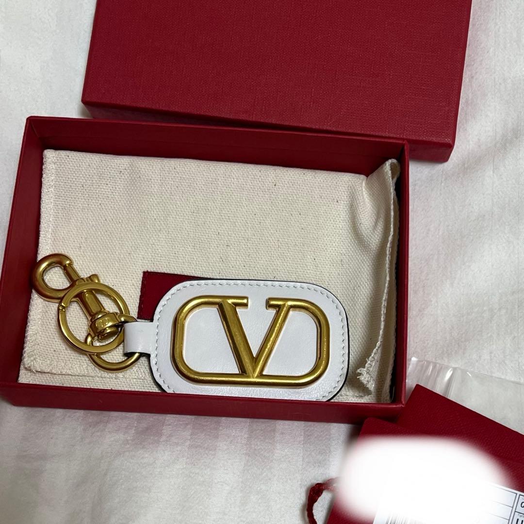 新品未使用　ヴァレンティノ　キーホルダー