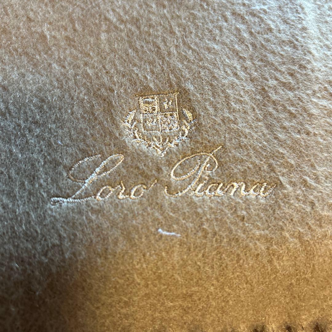 ロロ　ピアーナのカシミアブランケット