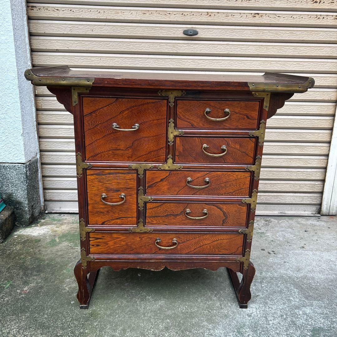 李朝家具　アンティーク　真鍮金具　脚付　キャビネット　薬箪笥　古民具