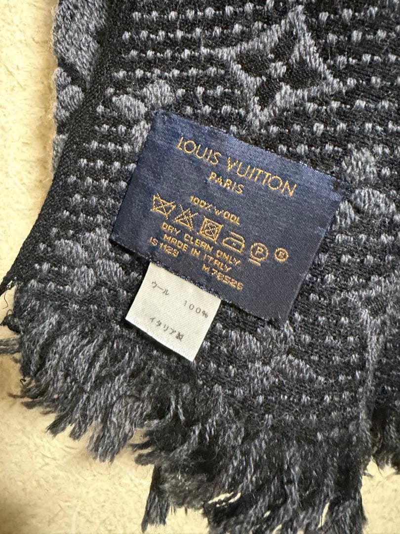 LOUIS VUITTON　ルイヴィトン　マフラー