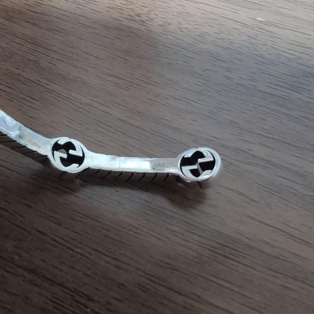 GUCCI シルバーバングル インターロッキングG