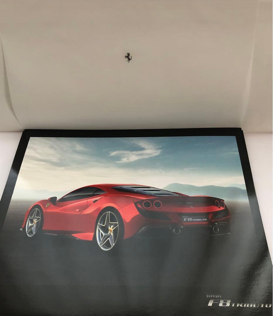 Ferrari F8 Tributo トリブート ポートフォリオ 外装ケース付き