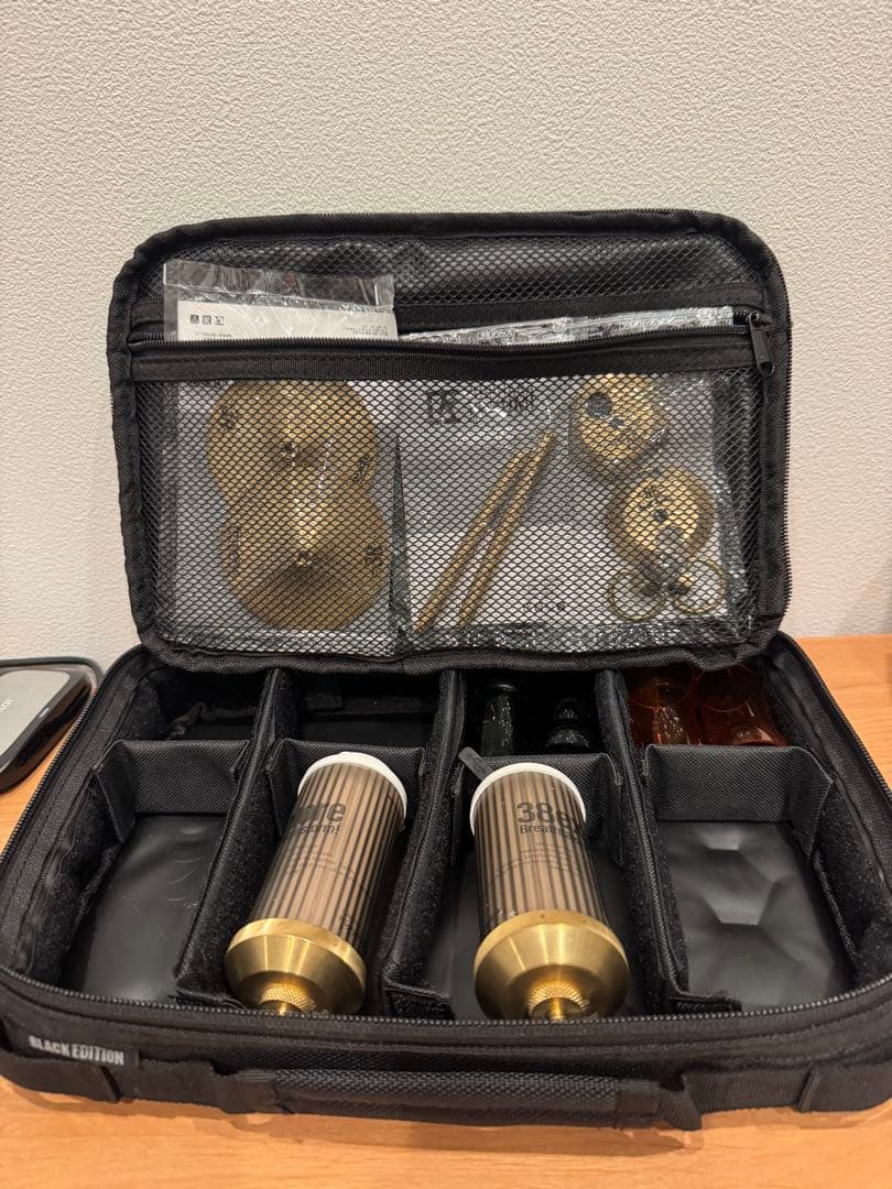 38explore 真鍮付き ANOBAケース付き