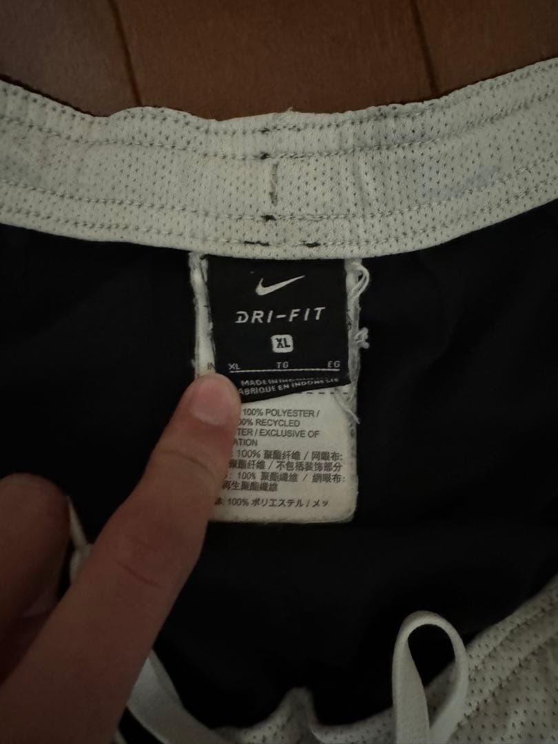 Nike DRI-FIT ブラックハーフパンツ XL
